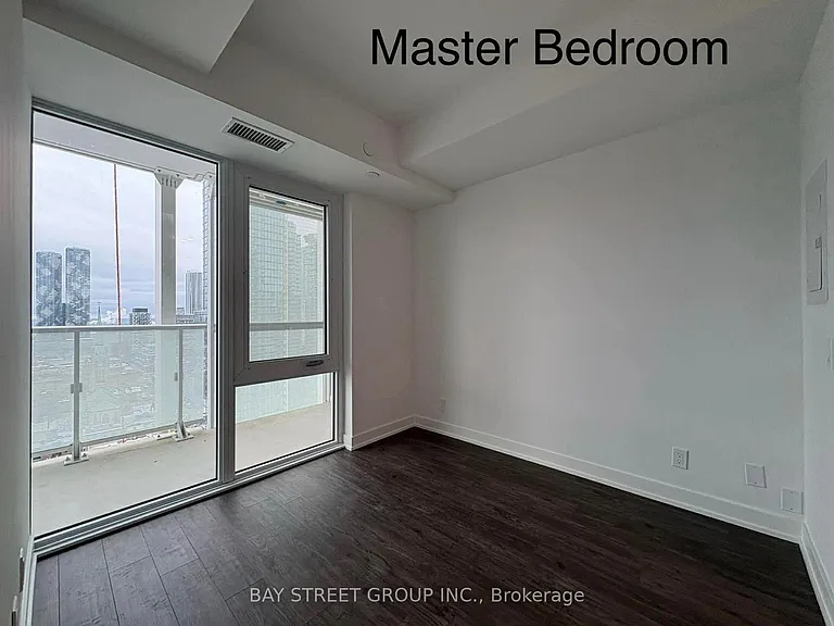 88 Queen St E #2709 — Photo 4
