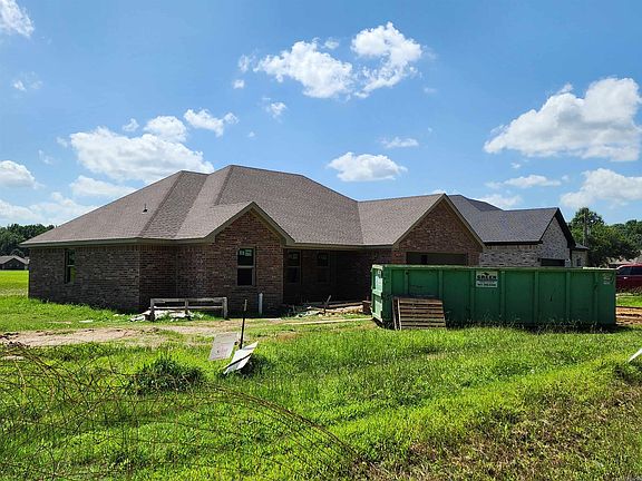 4th image of 308 Walker Rd