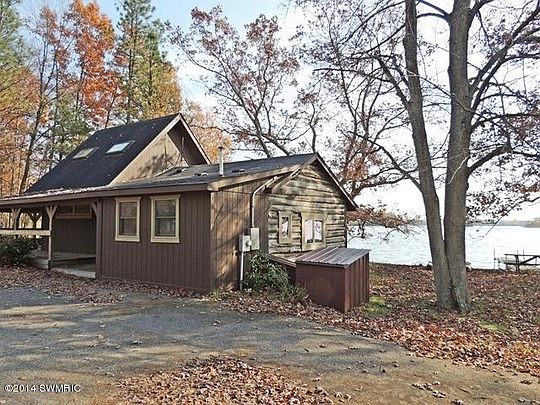 2nd image of 35 Lakeview Dr