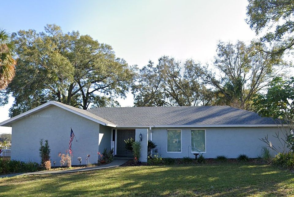 1st image of 935 Heathercrest #1