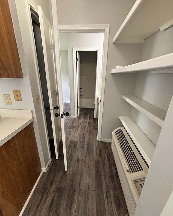 2nd image of 1614 Tippecanoe Dr APT A
