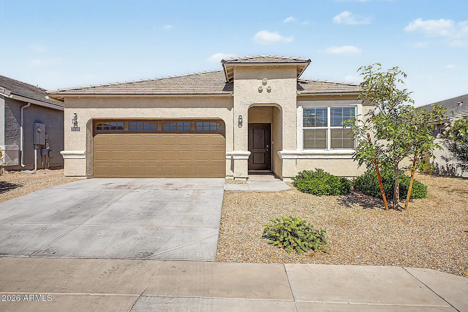 4 bed, 1995 sqft, $2,100 — Photo 1
