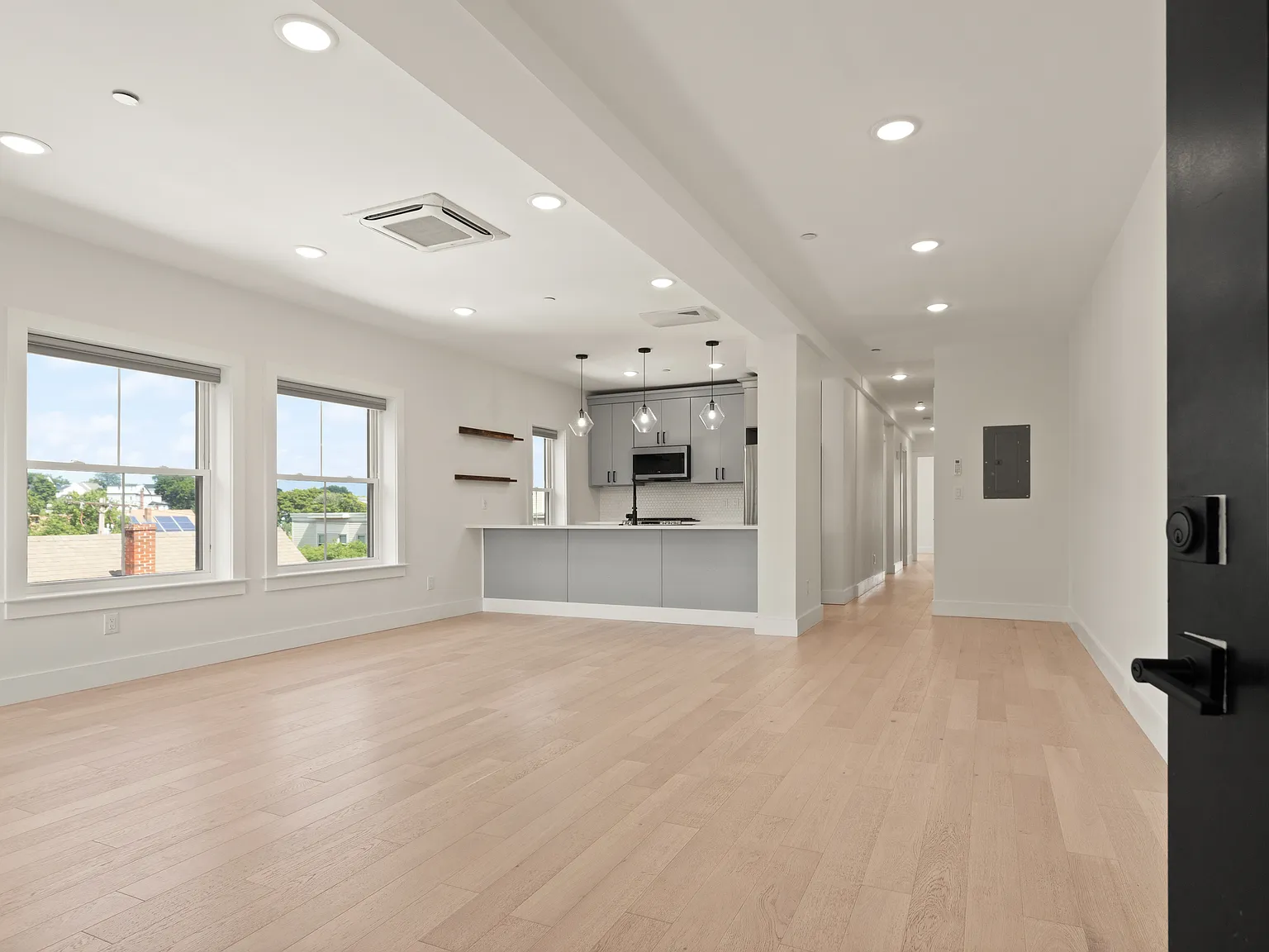 2 bed, 1115 sqft, $2,900 — Photo 2
