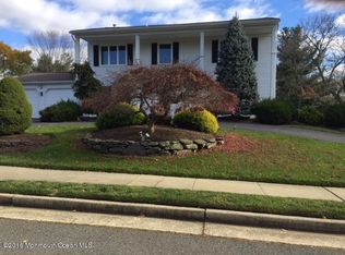 2 Cardinal Ct, Marlboro, NJ 07746