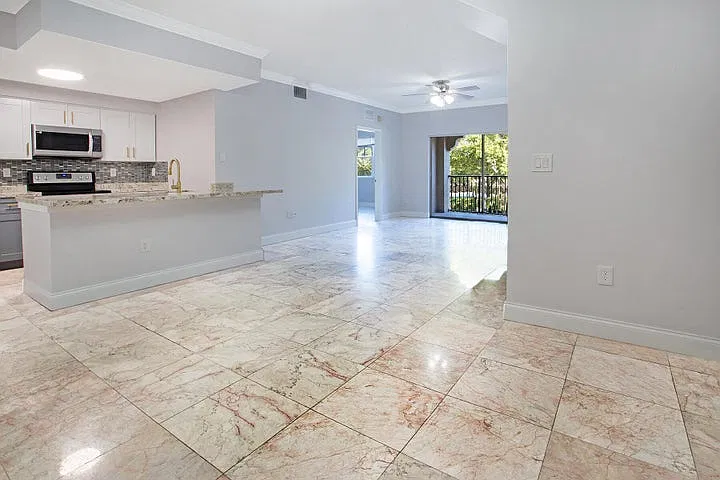 3 bed, 1315 sqft, $2,900 — Photo 3