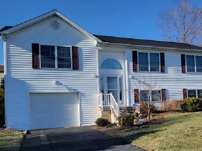 384 Universe Dr, Martinsburg, WV, 25404