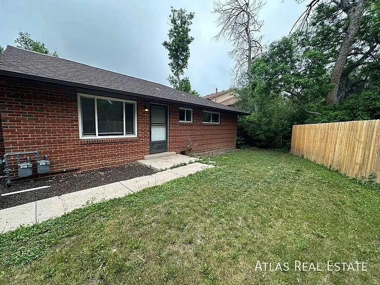 124 W Cheyenne Rd — Photo 14