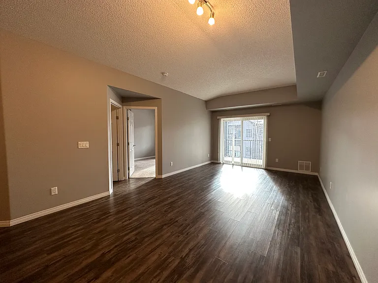 220 Spruce Ridge Rd — Photo 18