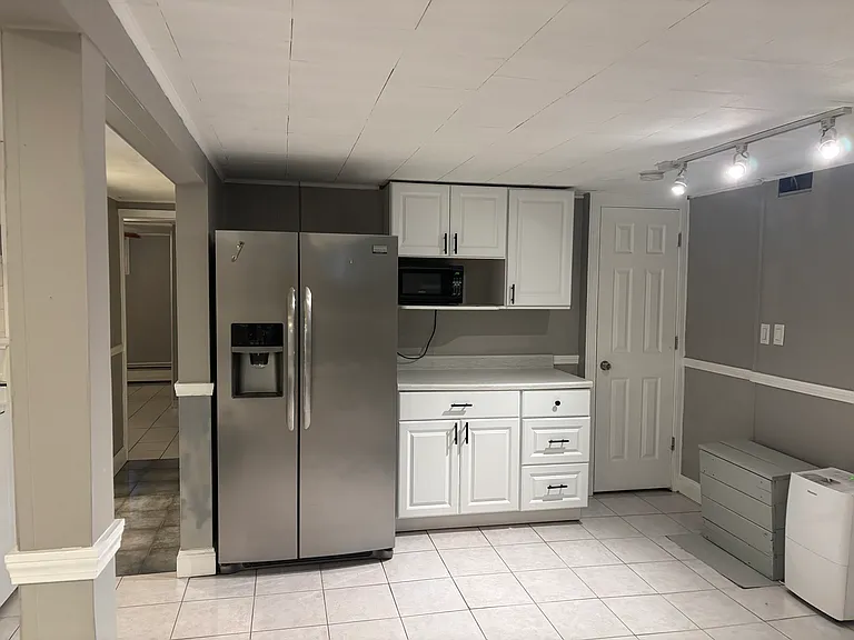 71 Leitha Dr — Photo 8