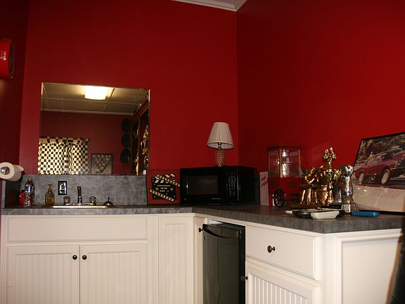 Detached Garage Man Cave