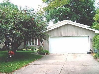 1st image of 206 Huntington Cir