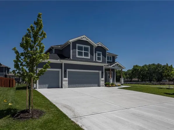 16965 S Brentwood St, Olathe, KS 66062