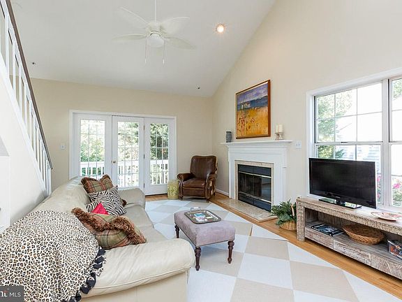 5th image of 13713 Creola Ct #184