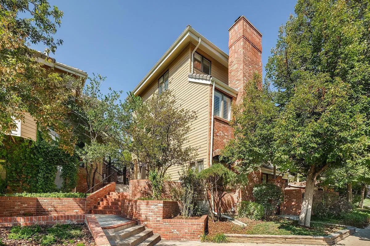 2 bed, 2236 sqft, $3,750 — Photo 1