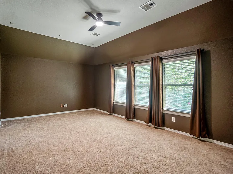 11306 Longmire Creek Ct — Photo 27