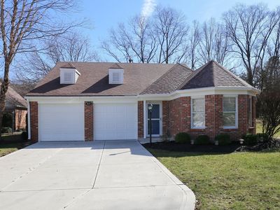 9690 River Oak Ln E, Fishers, IN, 46038