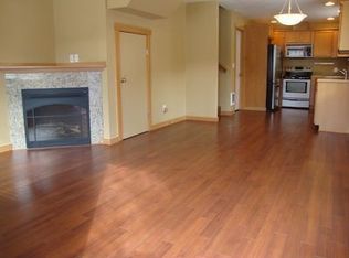 9218B 17th Ave SW, Seattle, WA 98106