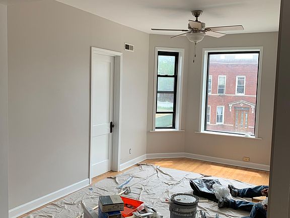 3rd image of 2850 W Diversey Ave #2W