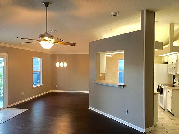 3rd image of 13240 Arabella Dr