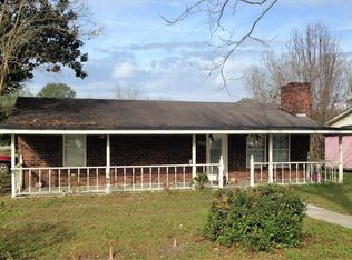 305 Issac St, Odum, GA 31555