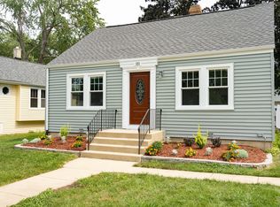 123 N Tatge Ave, Bartlett, IL 60103