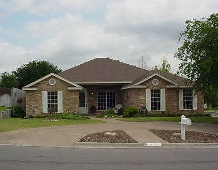 4th image of 15302 Guadalupe River Dr
