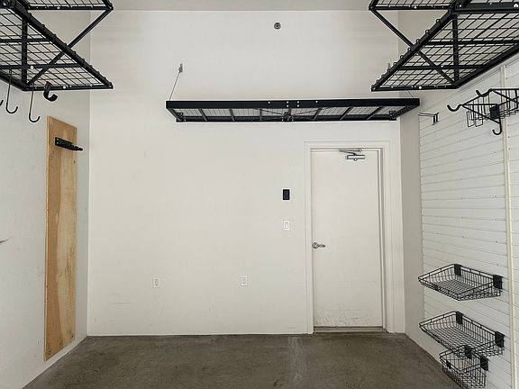 5th image of 1020 Kakala St APT 811
