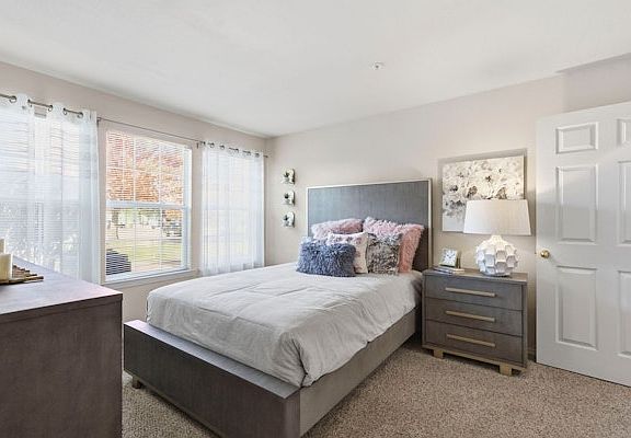 4th image of 770 N Silver Springs Blvd APT 819