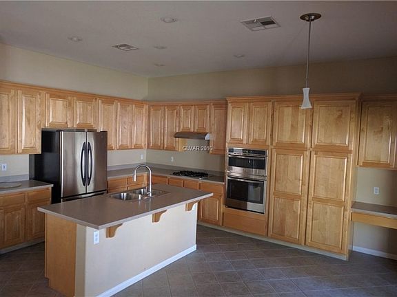 3rd image of 2534 Silver Beach Dr