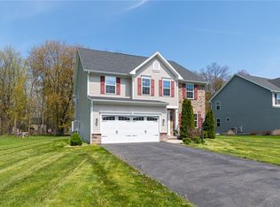 708 Hillspring Ter, Webster, NY 14580