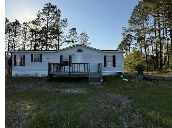 256 Barn Road Cir, Jesup, GA 31545