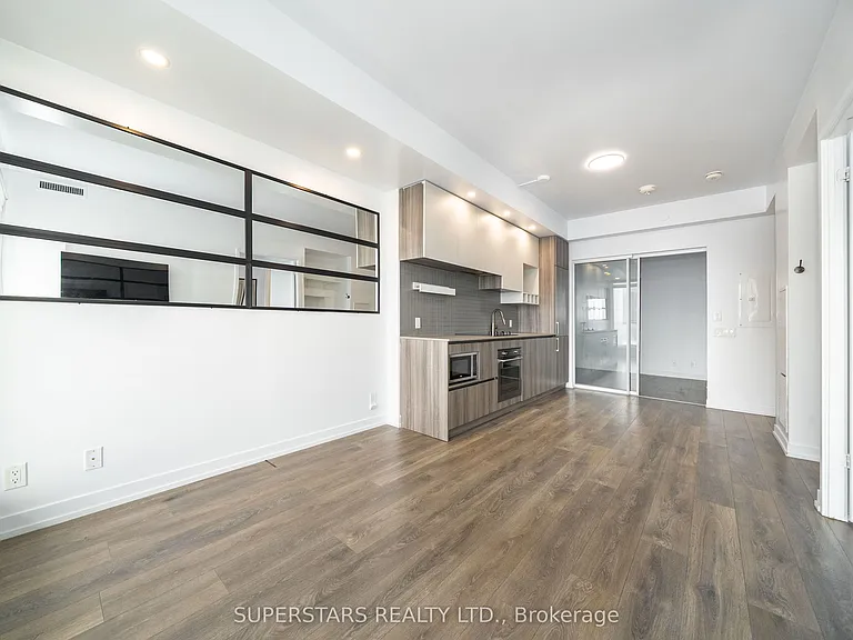 5 Buttermill Ave #1905 — Photo 10