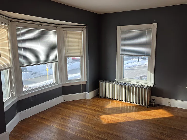 393 Main St — Photo 1