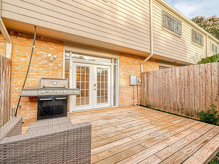 7497 Brompton St #7497 — Photo 10