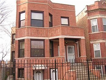 1st image of 1050 N Kedzie Ave