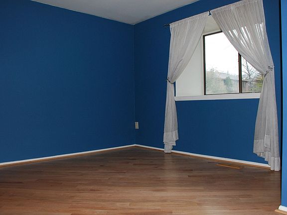 Dining room with large window box