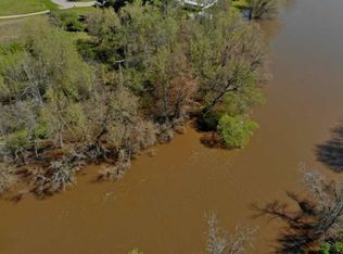 N Cherry St, Evart, MI