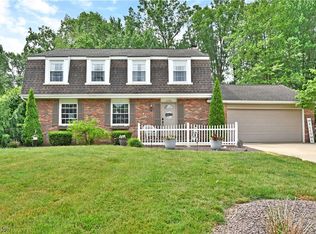 8998 Briarbrook Dr NE, Warren, OH