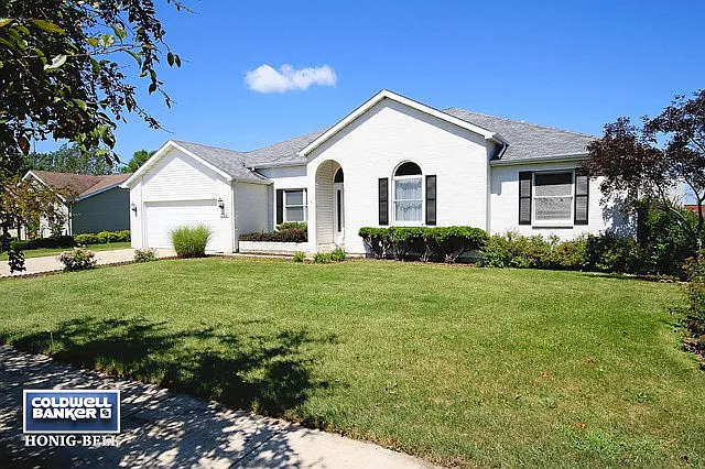 302 W Koca Dr photo 1