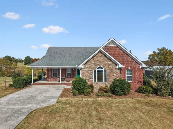 704 Parker Ln, Lafayette, TN 37083