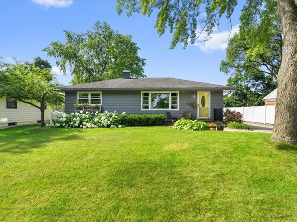 201 Acacia Ln, Madison, WI 53716