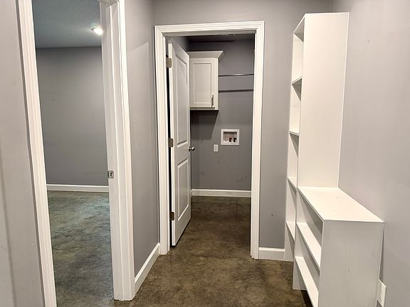 5th image of 125 Brookvale Cir