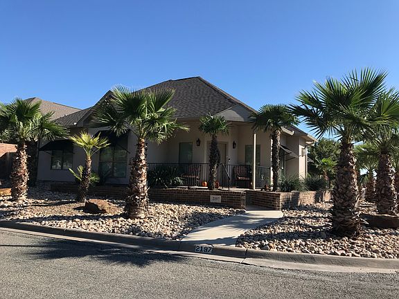 2nd image of 2197 Club House Ln