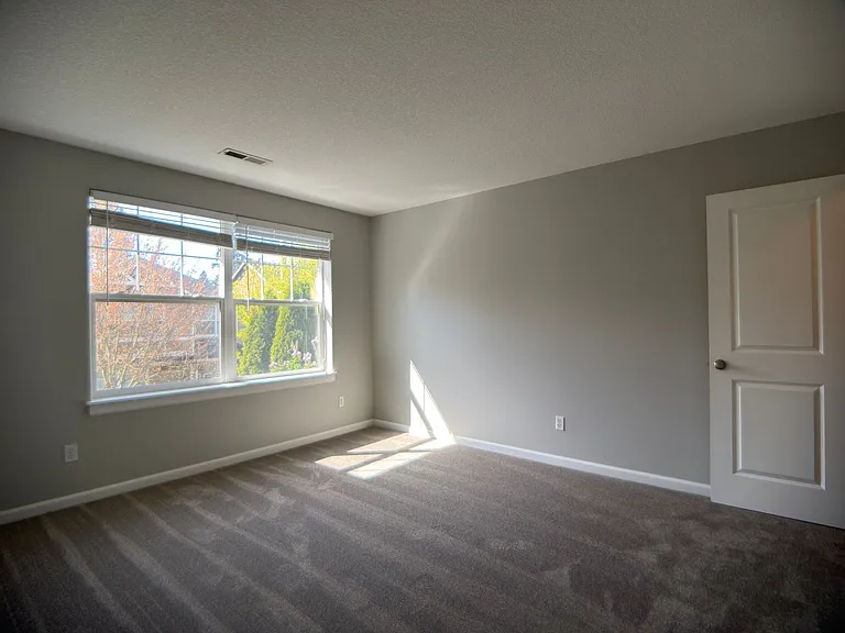 3608 NE 42nd St — Photo 18