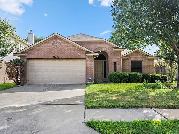 3rd image of 14306 Pelican Marsh Dr