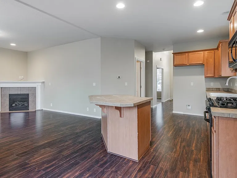 18578 SW Ping Ct — Photo 6