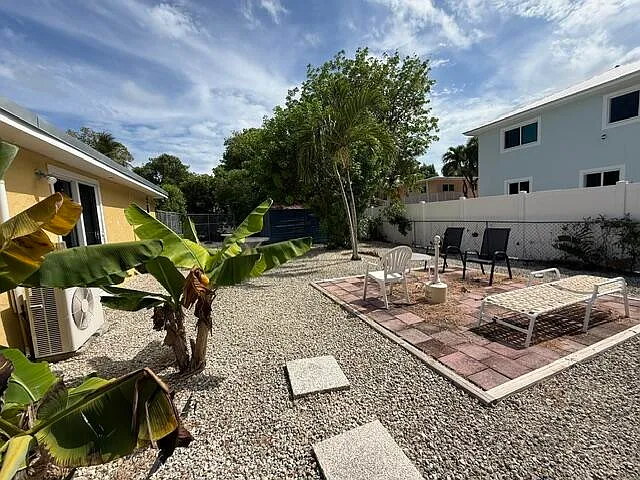 577 Boyd Dr — Photo 11