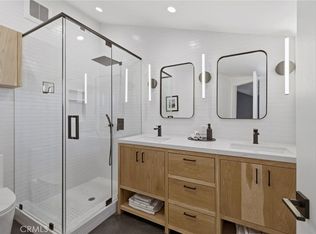 5208 Woodman Ave, Van Nuys, CA