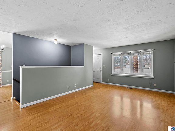 3rd image of 3710 Dunes Ct