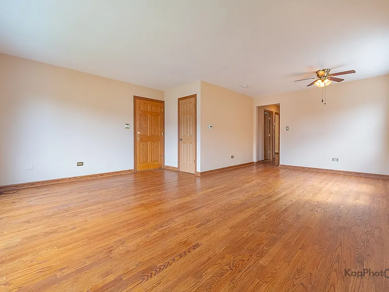 8465 W Berwyn Ave #1 — Photo 15